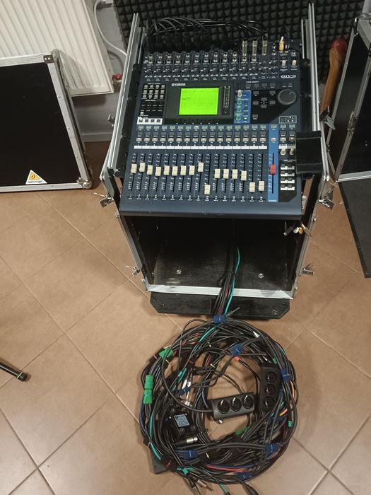 Mixer cyfrowy Yamaha 01V 96 w bardzo dobrym stanie.