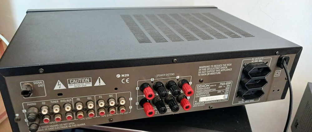 Amplificador de áudio Denon PMA-655R estéreo