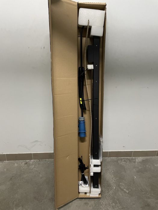 Блок розподілу живлення вертикальний HP 7.3KVA 230V 30 Socket PDU