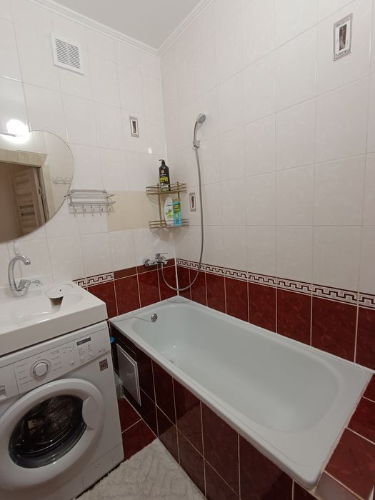 Здається в оренду 2 к квартира подобово