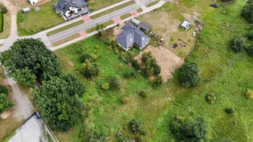 Działka budowlana 1527 m² – Iława, Osiedle Żołnierzy Wyklętych, otwarty widok w kierunku terenów zielonych - Widok 3