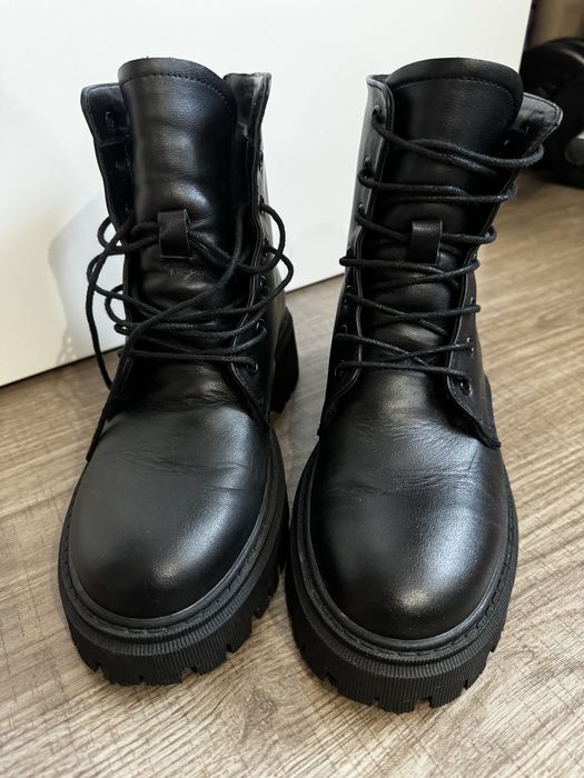 Жіночі чорні ботинки з натуральної шкіри на овчині, 38 розмір 24,5 см