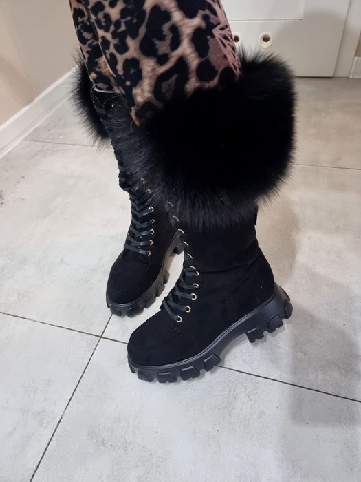 Czarne zamszowe Botki trapery workery z futerkiem naturalnym  39