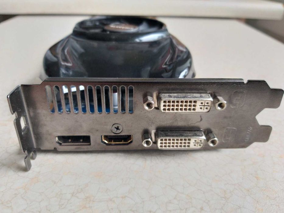 Видеокарта GIGABYTE Radeon HD 5770 Ultra Durable VGA