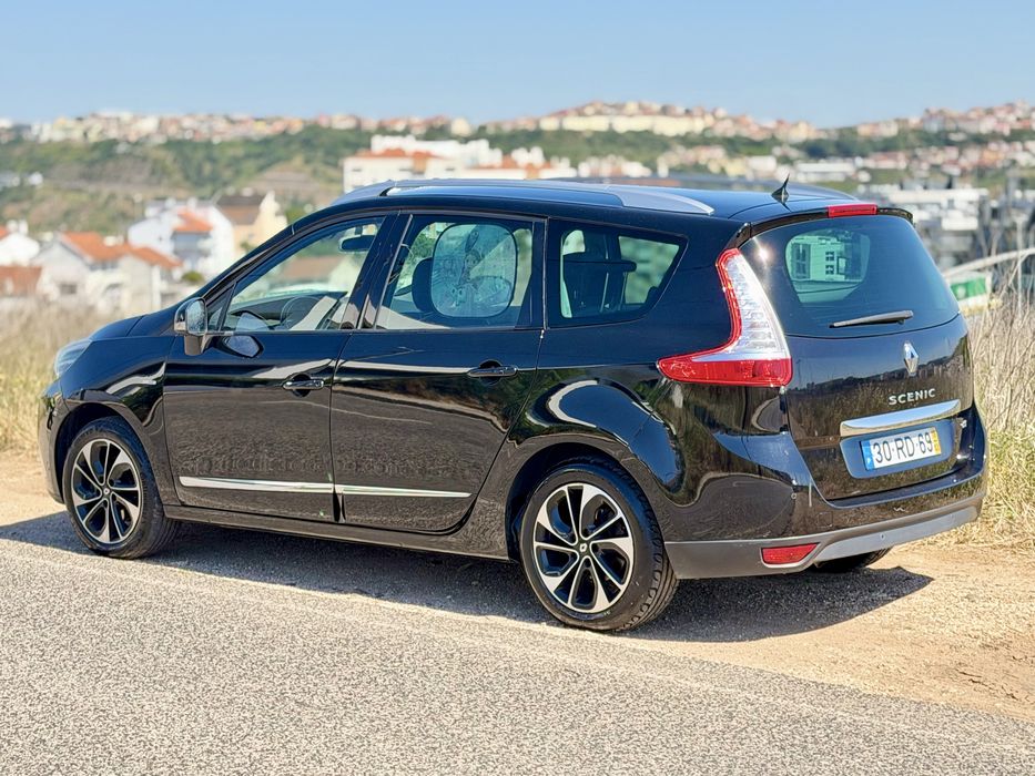 Renault Grand Scénic 7 lugares “Bose Edition” de 2016 com 160.000 km,