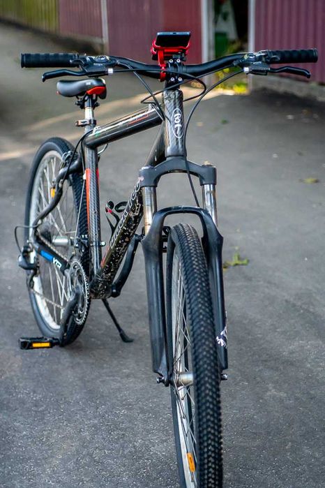 Карбонова рама BlackTech Carbon, Італія