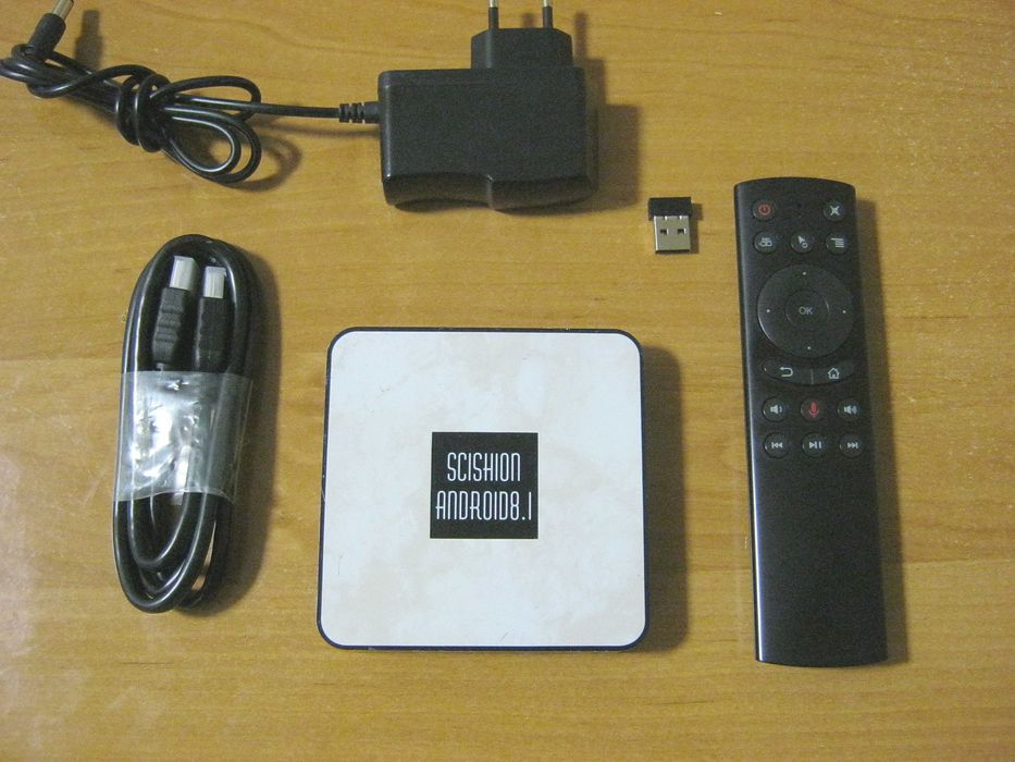 Смарт приставка Scishion RX4B (4/32) Android-8 (все уже установлено)