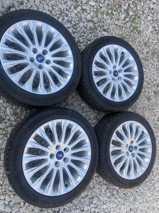 Alufelgi orginalne Ford 17-5x108 z oponami letnimi