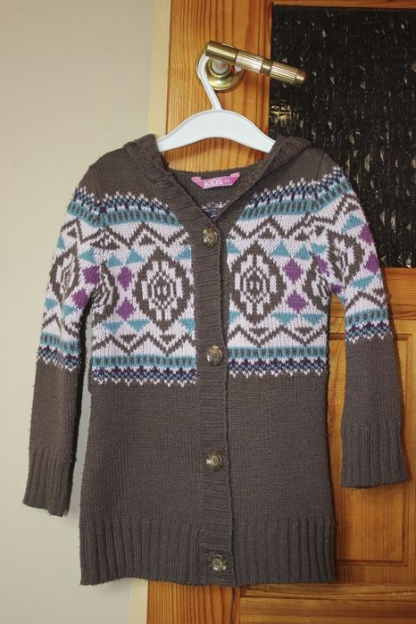 Swetr firmy Kids rozmiar 98