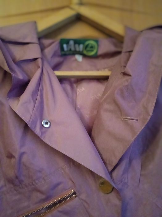 Продам жіночий плащ