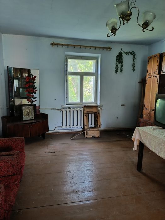 Будинок в селі Івачків.