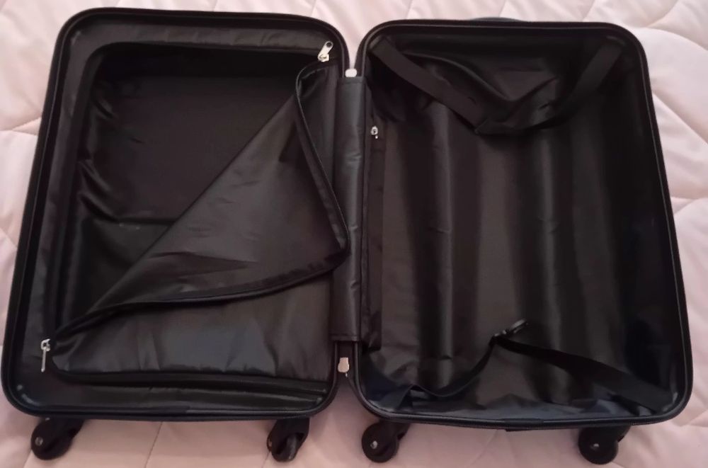 Mala de viagem cizenta