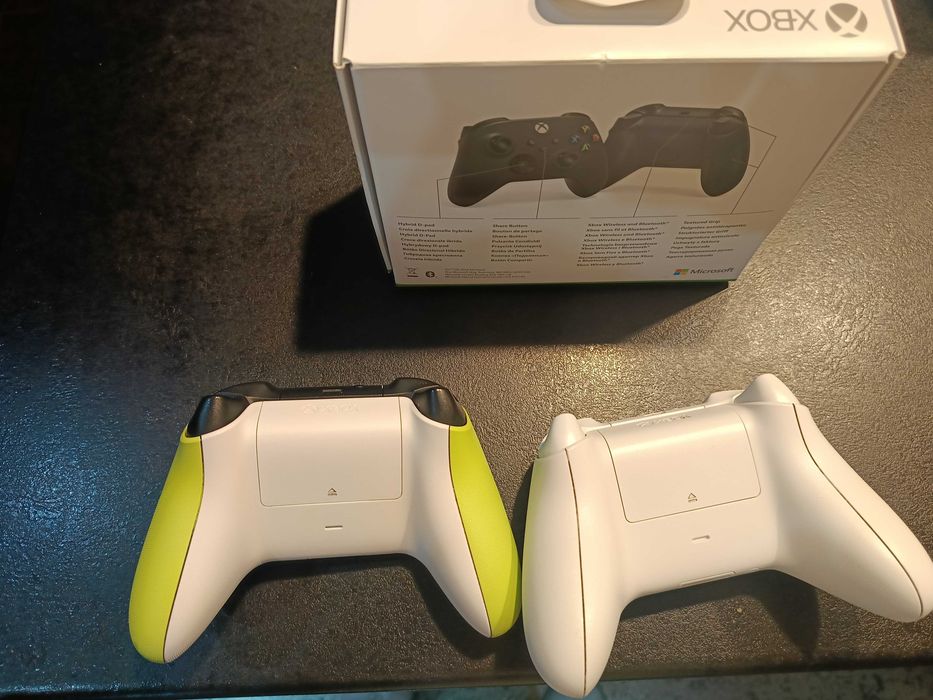 Pady do Xbox 2 sztuki