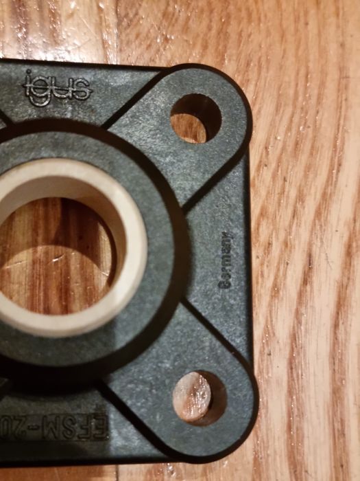 Łożysko kołnierzowe Igus efsm20