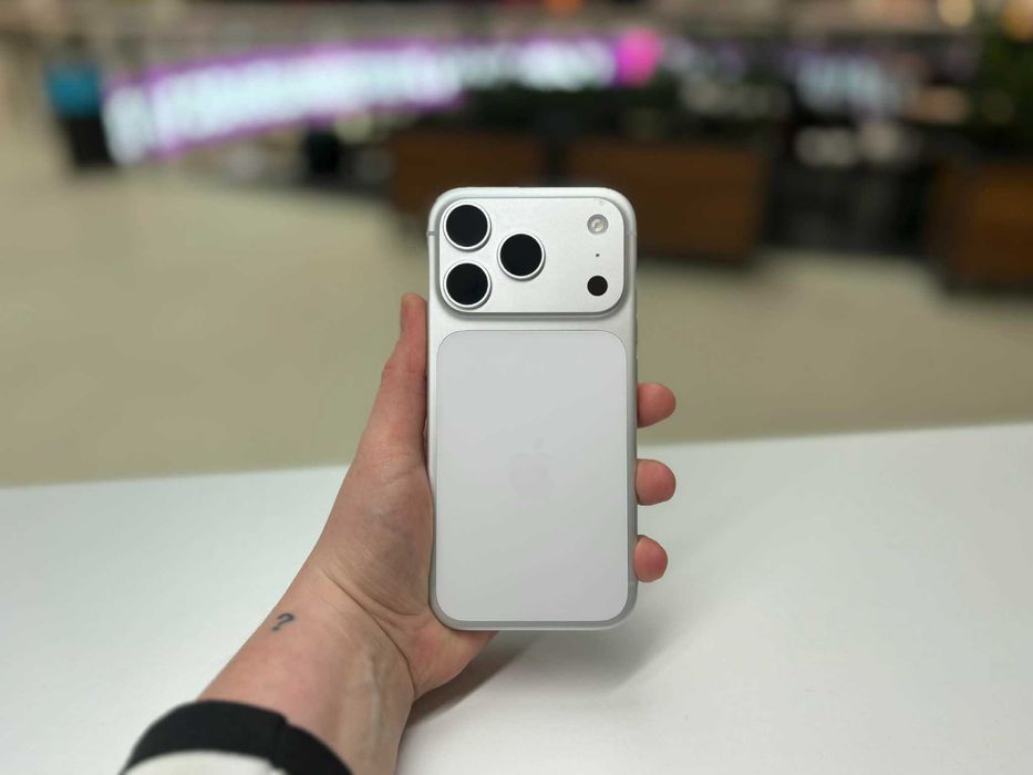 iPhone 17 Pro 256 GB Silver E-SIM | dowód zakupu z numerem IMEI