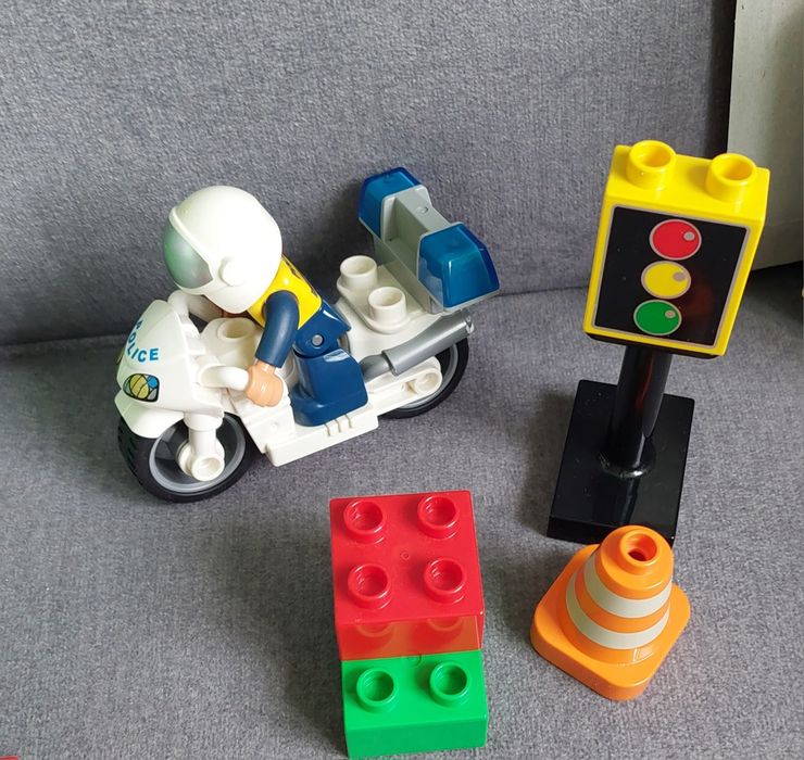 Zestaw Lego Duplo Police 3 w 1.nr 66393