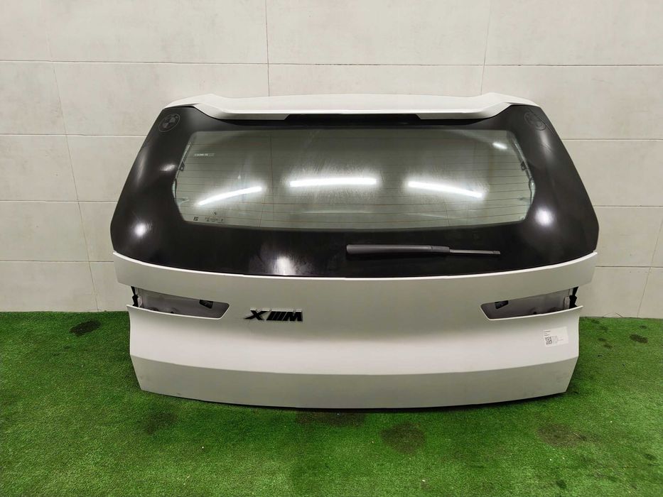 BMW XM G09 Кришка багажника