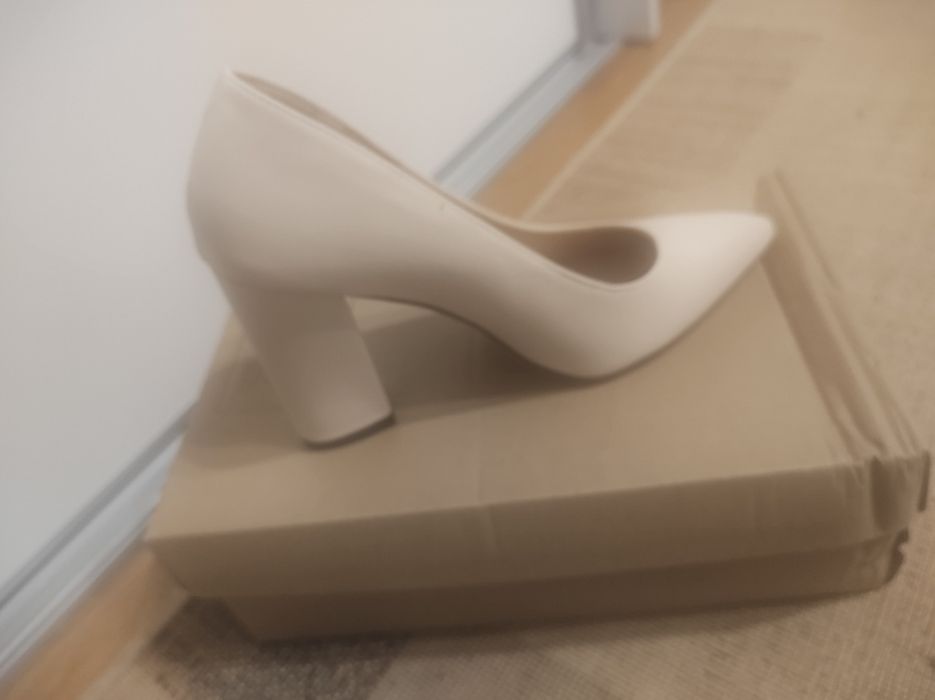 Damskie buty na obcasie, wysokość obcasu 9.7 cm