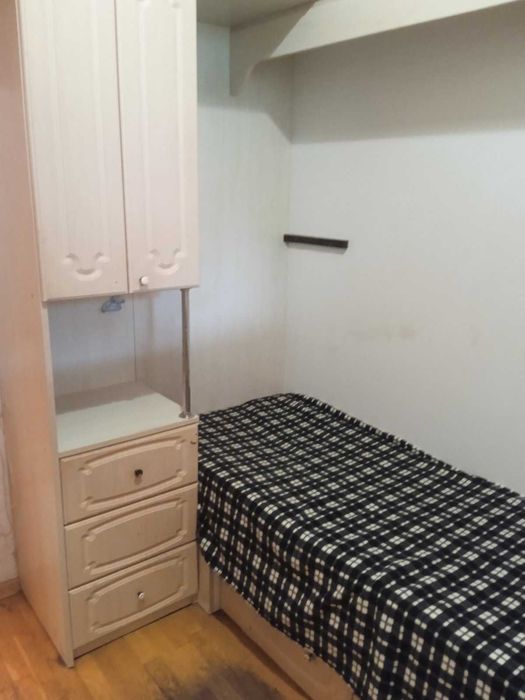 Здається кімната на короваєвих дачах