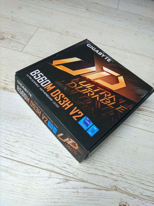 Nowy Komputer Intel i3 10-gen 16GB RAM, 500GB SSD M2,