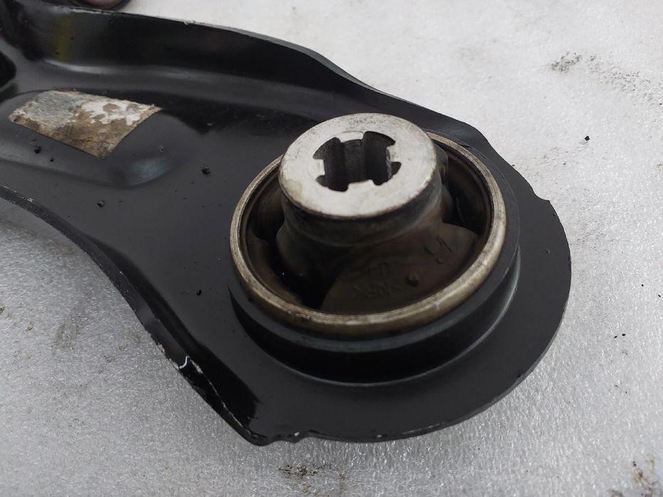 Braço de suspensão frente esquerdo PEUGEOT 208 II