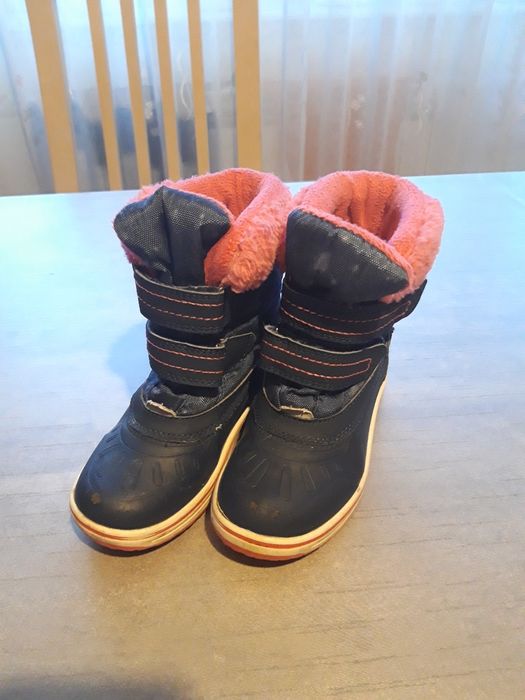 Buty zimowe śniegowce r 28