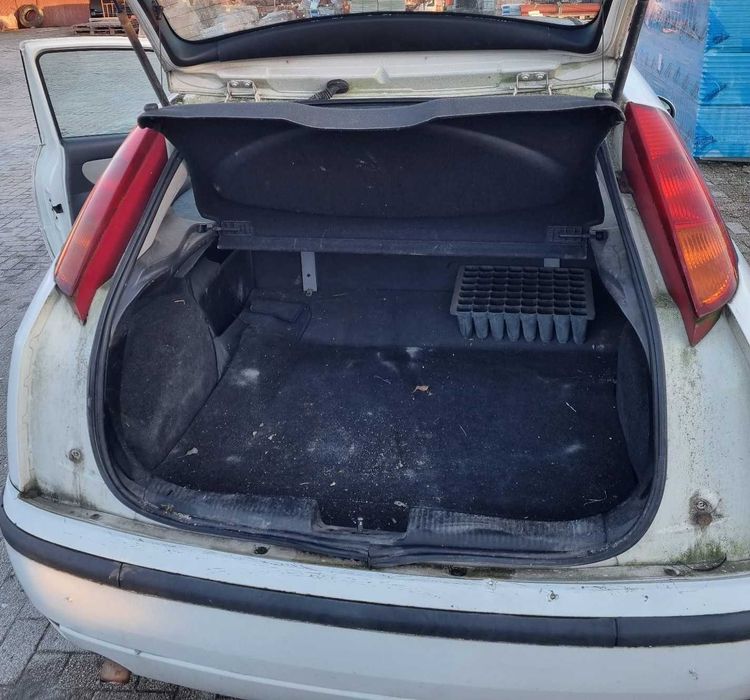 Ford Focus Van 1.8 TDCi Comercial 3 portas - aprox. 269 mil km - 2500€