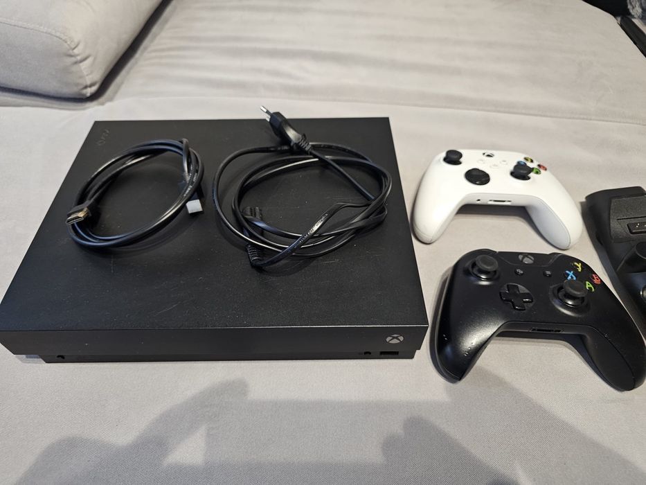 Sprzedam Xbox one x