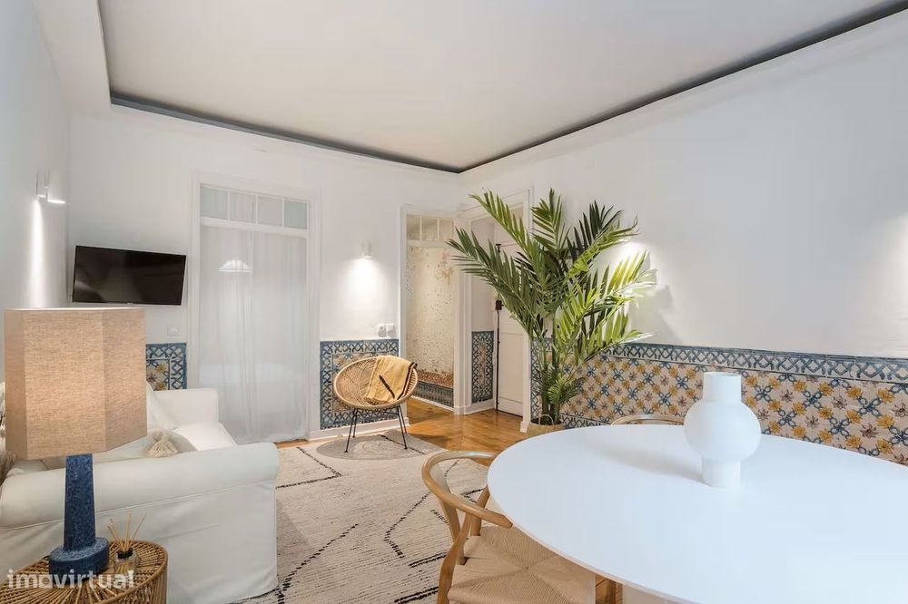 Apartamento T1 com 1 casa de banho na Estrela