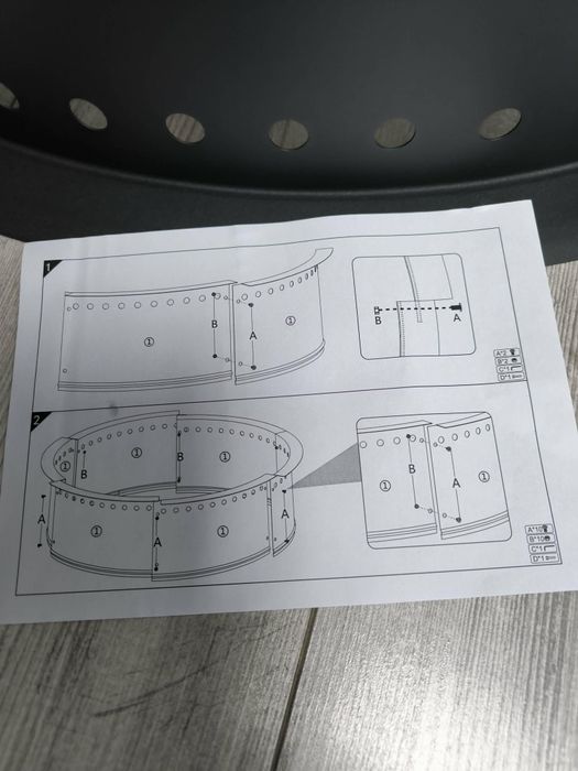 Nowy metalowy pierścień paleniskowy