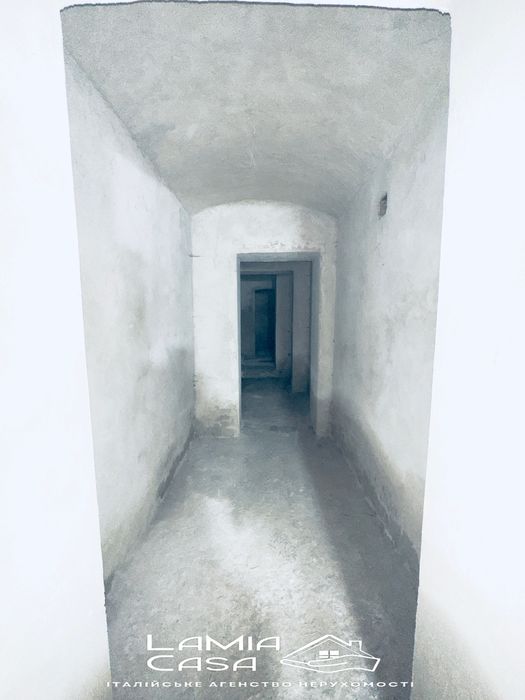 Продаж комерційного приміщення вул. Вавілова (центр)