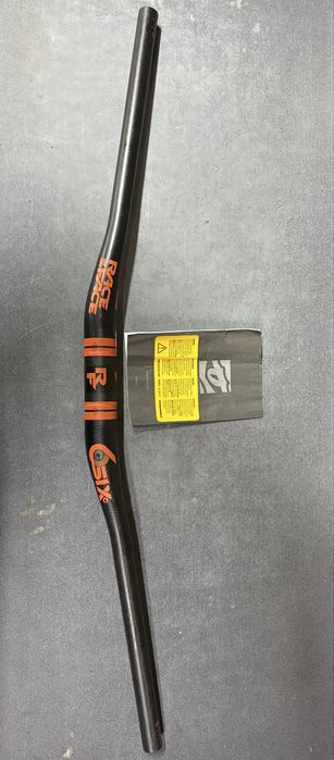 Кермо (руль) RaceFace sixc carbon 35/820mm