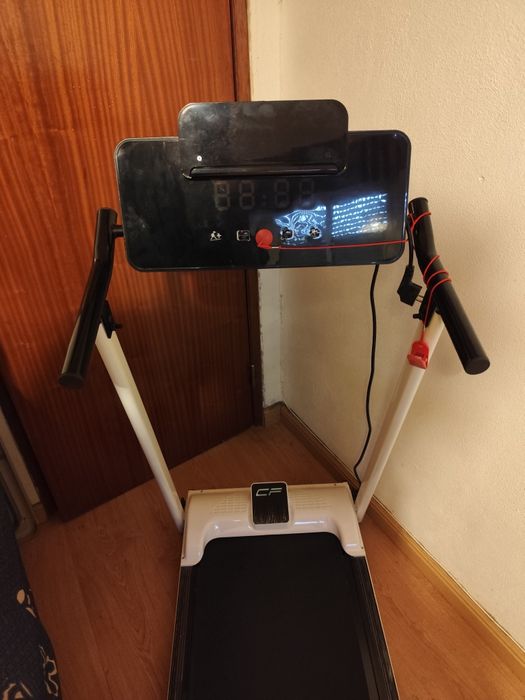 Passadeira Elétrica de Corrida CLOVER FITNESS