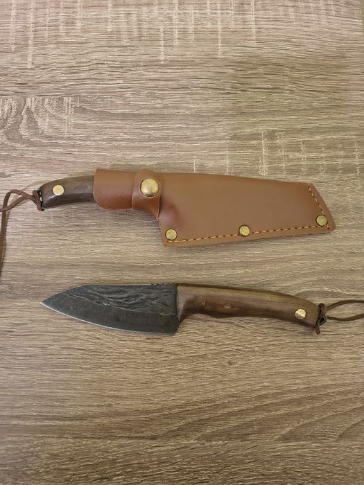 Ніж  для туризму ,охоти ,рибалки