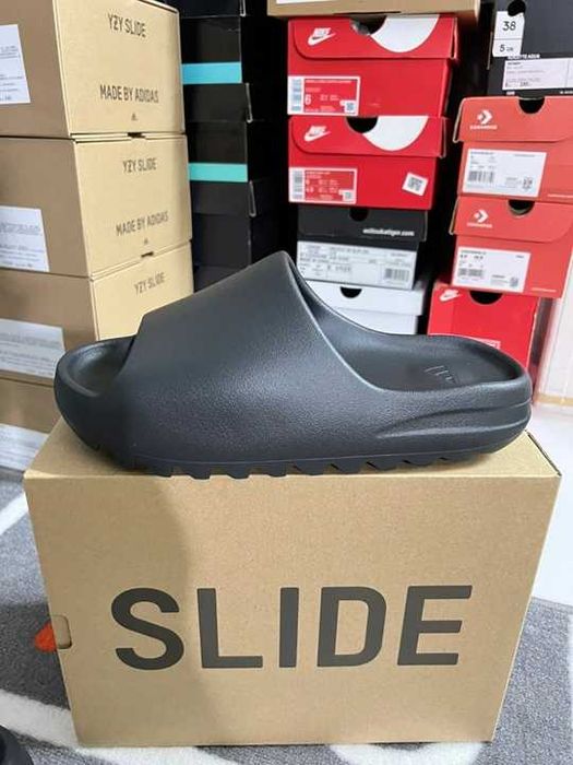 Originals Yeezy Slide Czarny r.44,5