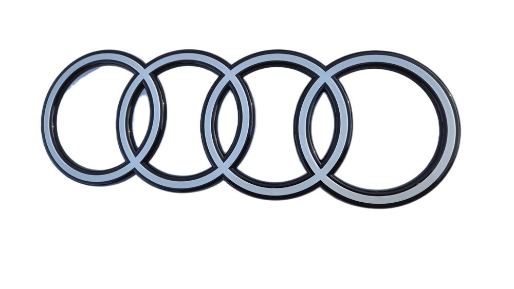 Emblemat Znaczek Logo AUDI Atrapy GRILLA Q7 2024- BIAŁY OE 4M0 NOWY !