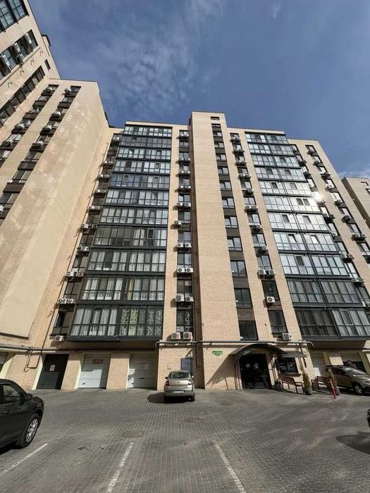 продаж світлої  квартира в ЖК River Park, 5/12, автономне опалення