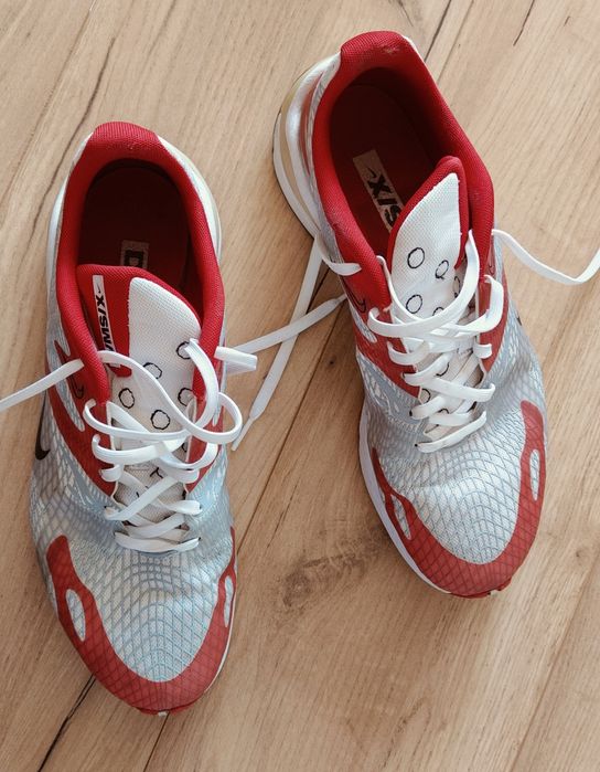 Nike Ghoswift CV-3416.   600