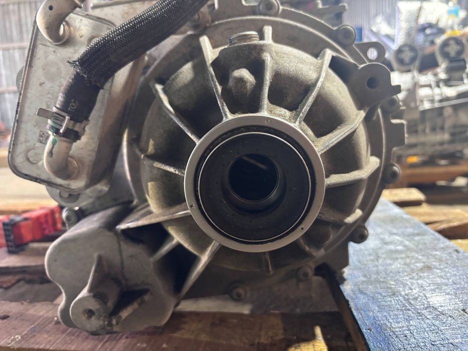 Mustang Mach-e двигатель задний