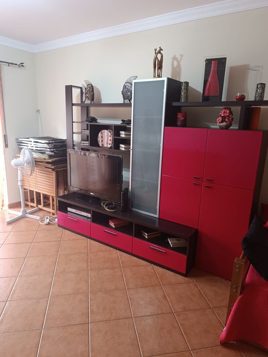 Sofá cama + móvel de sala