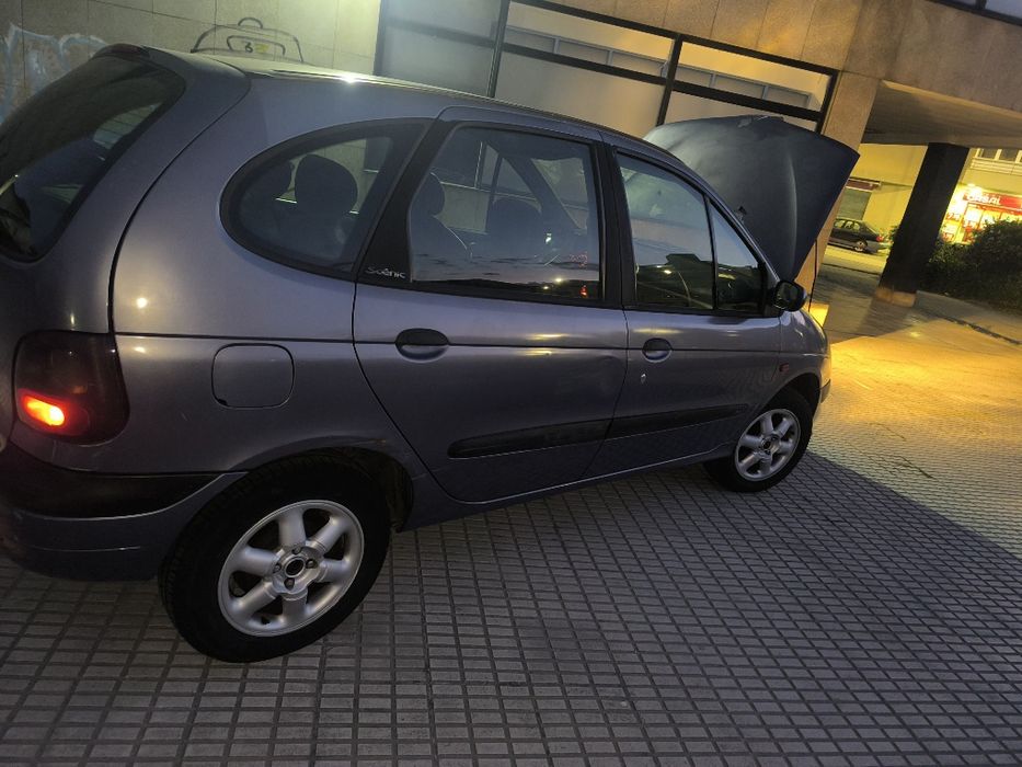 Renault Scenic 1.9 dti