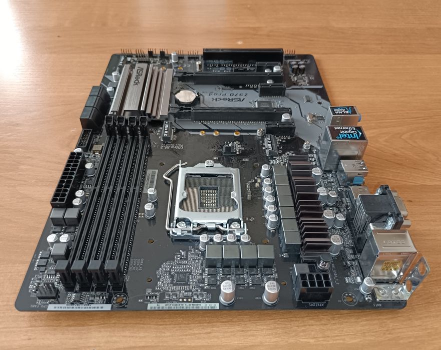 ASRock Z370 Pro4 socket 1151 DDR4 dla Intel 8 i 9 generacja