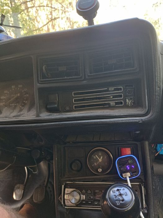 продаж легкового автомобіля ВАЗ 2107
