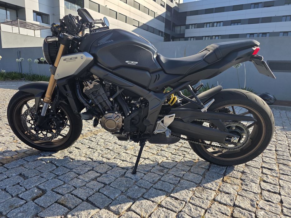 Honda cb650r de 70KW com APENAS 5778 km