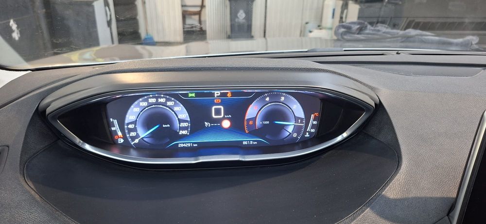 Peugeot 3008 1.6 Gasoleo automatico — photo 3