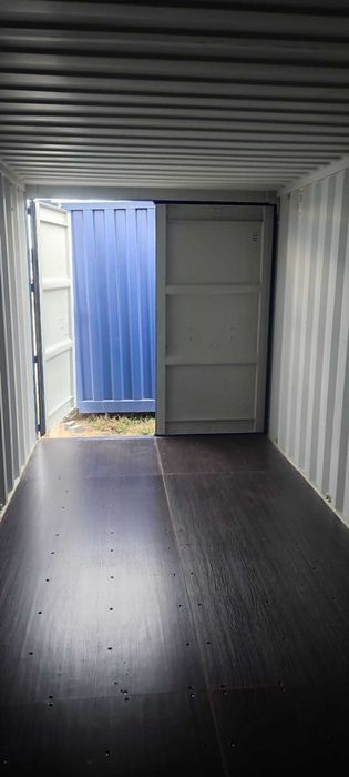 Niebieski kontener 20-stopowy- Po jednej podróży