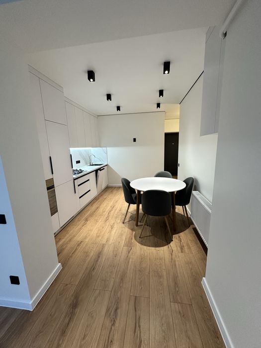 Ремонт квартир та будинків під ключ Вараш