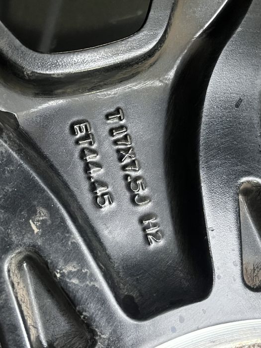 Колеса Шини Диски 5/127 LT255/75/R17,32 колеса на Jeep Wrangler JK JL