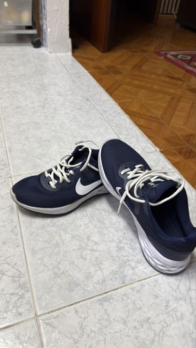 Sapatilhas Nike Revolution 6