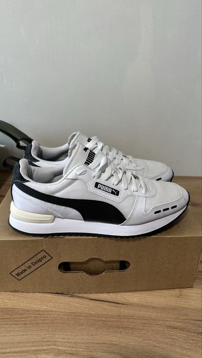 КРОСІВКИ PUMA R78  43 розмір